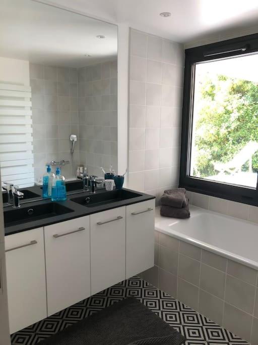 Maison De Vacances 220M2 Vue Lac Et Chateau Menthon-Saint-Bernard Eksteriør bilde