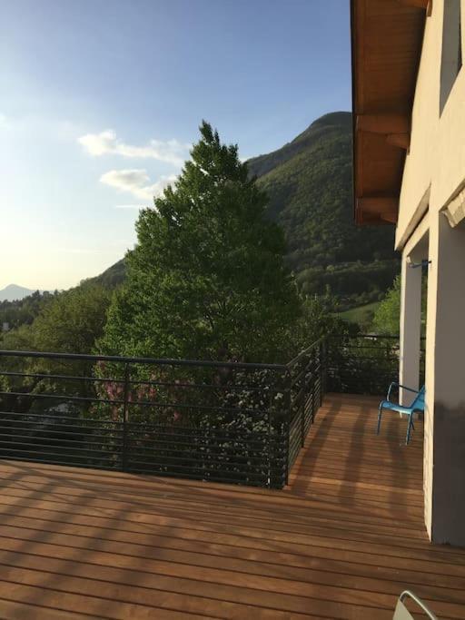 Maison De Vacances 220M2 Vue Lac Et Chateau Menthon-Saint-Bernard Eksteriør bilde