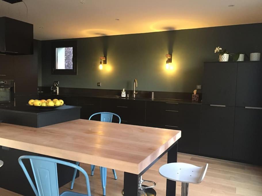 Maison De Vacances 220M2 Vue Lac Et Chateau Menthon-Saint-Bernard Eksteriør bilde